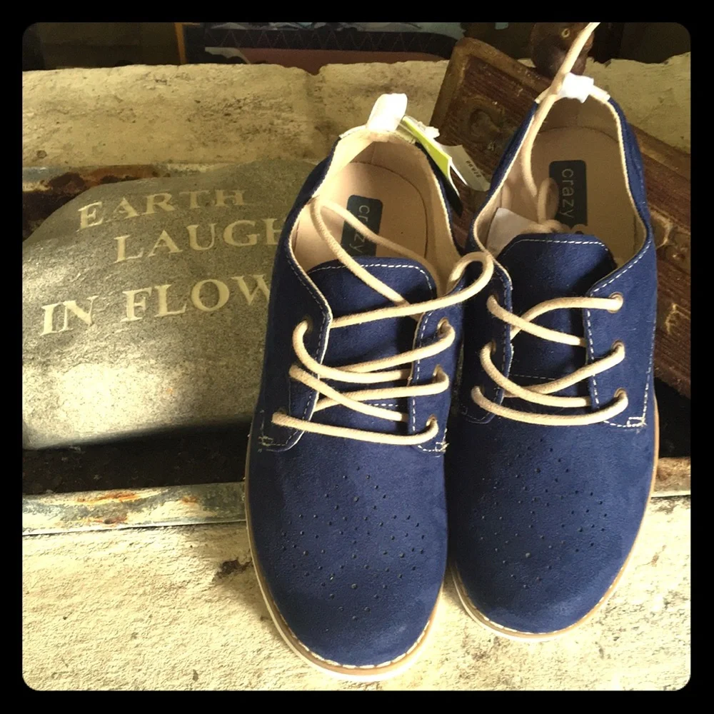 Kids Navy Blue SHOES Lace Up Dress Sneakers size 2